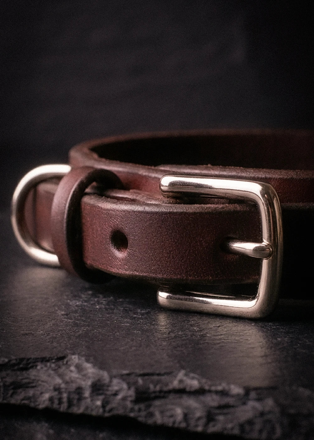 Low-Profile Classic Collar [Suede-Lined] materials detail