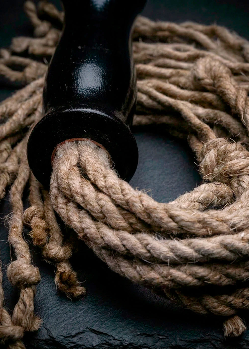 Hemp Rope Flogger [Vegan] materials detail