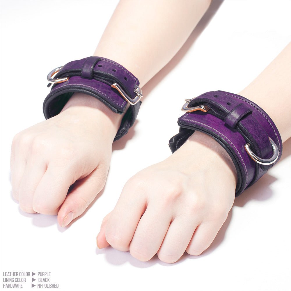Classic Padded Leather Collar & Cuffs [SET]