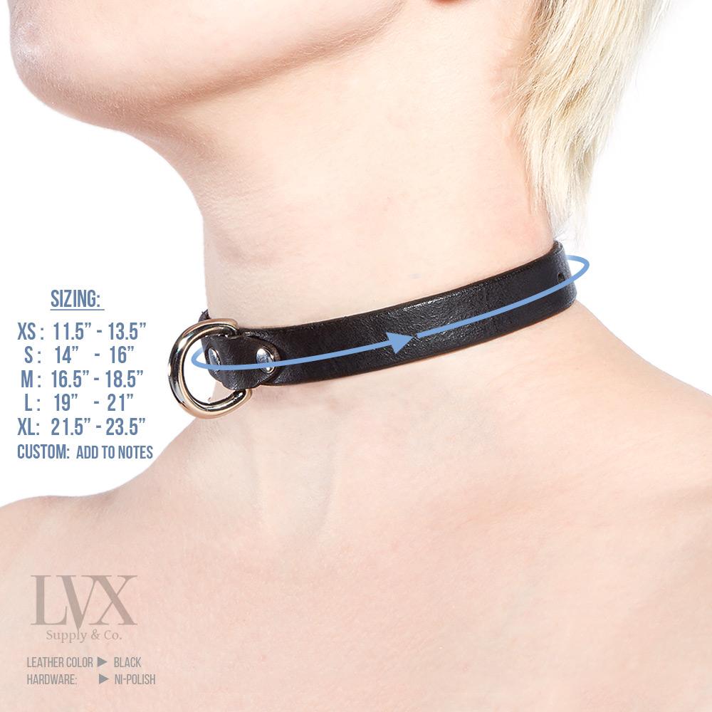 Minimal Leather Day Collar