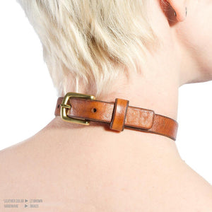 Minimal Leather Day Collar