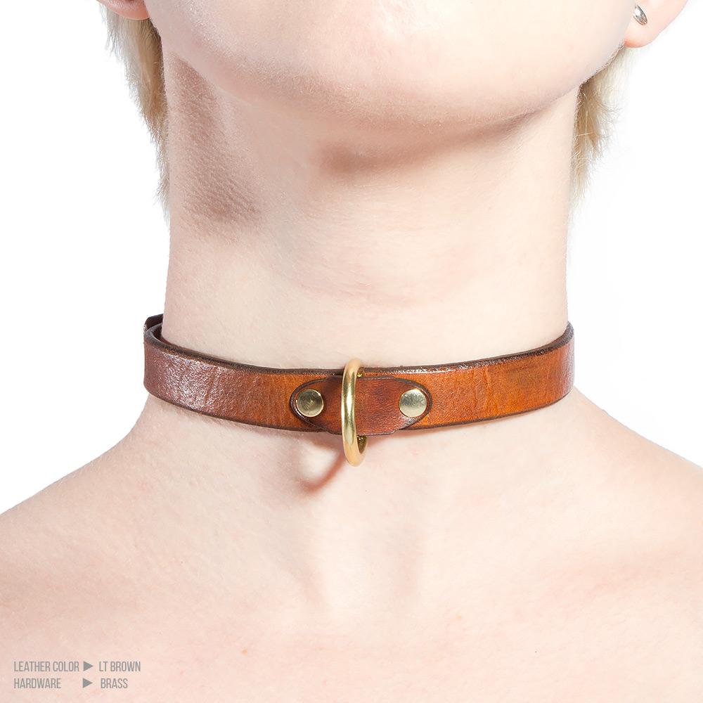 Minimal Leather Day Collar