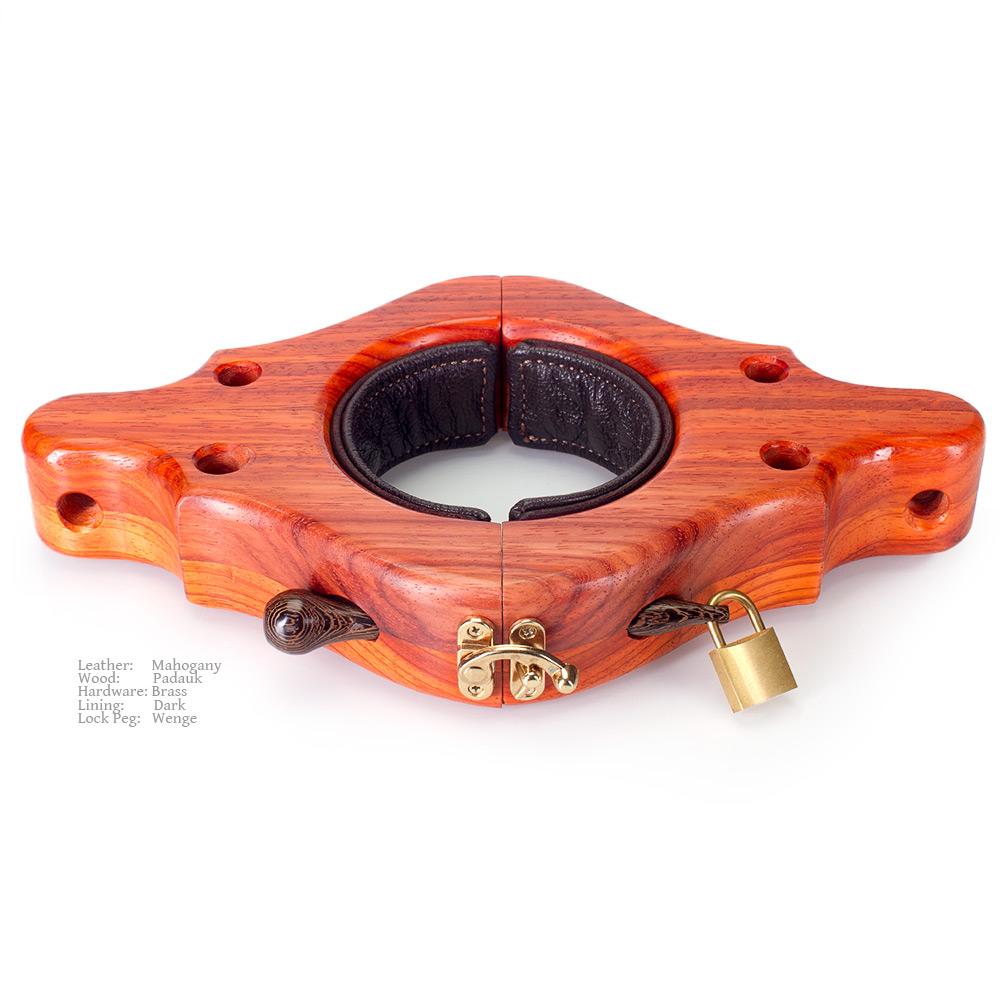 Wood & Padded Leather Yoke Collar