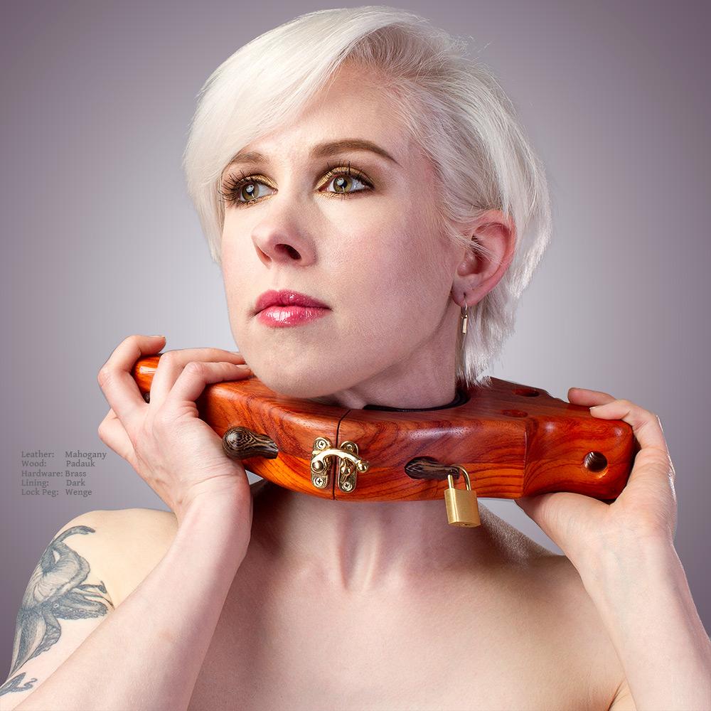 Wood &amp; Leather BDSM Collar
